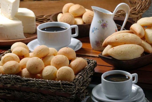 pao-de-queijo-fit Foto de pão de queijo fit, com cafés